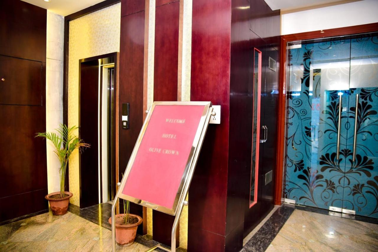 Hotel Olive Crown ラクナウ エクステリア 写真