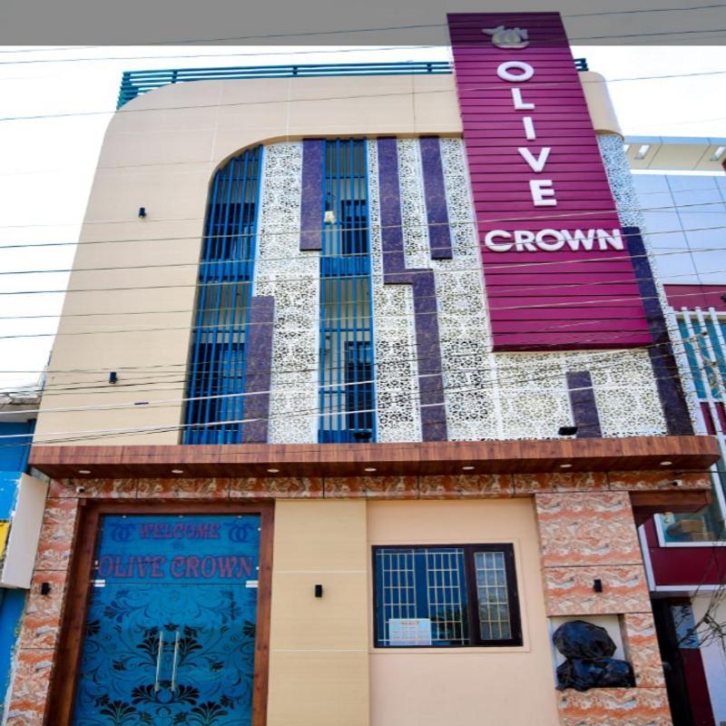 Hotel Olive Crown ラクナウ エクステリア 写真